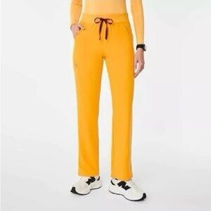 FIGS Emergency Yellow Kade Medium Regular EUC